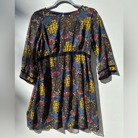 Zara Dresses & Skirts - Zara - Floral Patterned Dress with 3/4 Sleeves